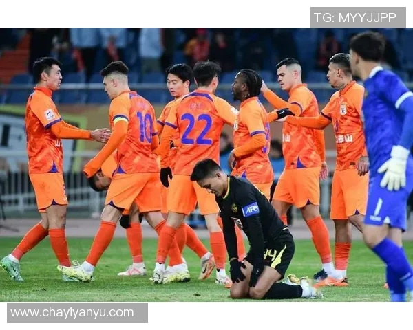 踩脚足球明星转场揭秘新球队新挑战引发球迷热议与期待