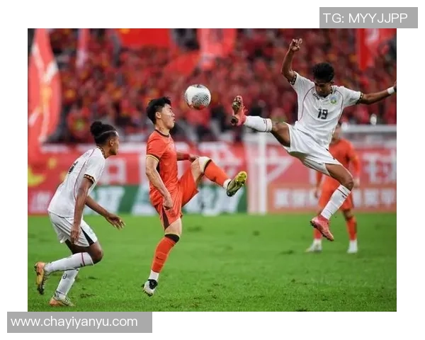 国际足球明星对阵盛宴引发全球球迷热潮与期待