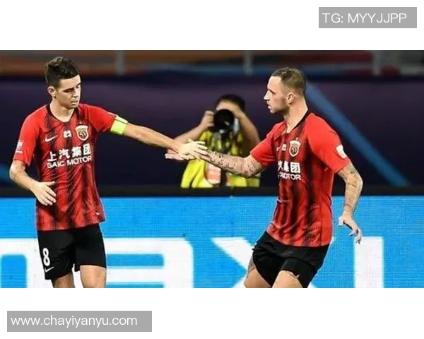 南京羽毛球队与上海羽毛球队赛后复盘分析双方状态与表现对比